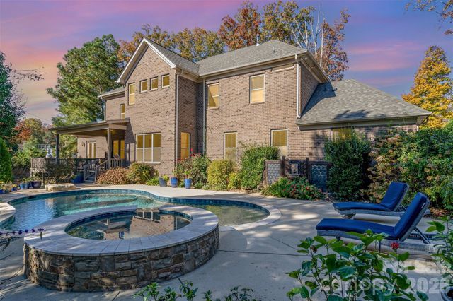 208 Pumpkin Seed Court, Matthews, NC 28104