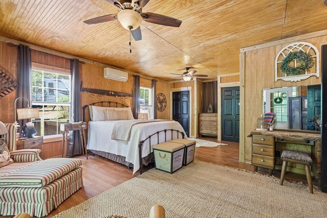 955 Mull Drive, Mineral Bluff, GA 30559