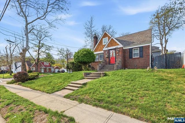 409 Tryon Avenue, Englewood, NJ 07631