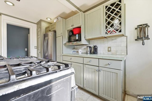 409 Tryon Avenue, Englewood, NJ 07631