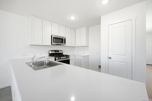 4909 WINECUP CV, Converse, TX 78109