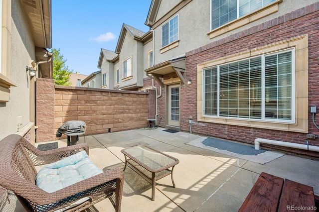 9489 Cedarhurst Lane E, Highlands Ranch, CO 80129