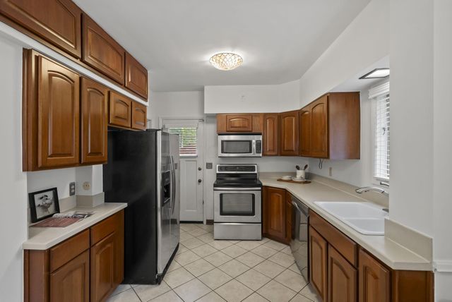 1872 Stanford Road, Columbus, OH 43212