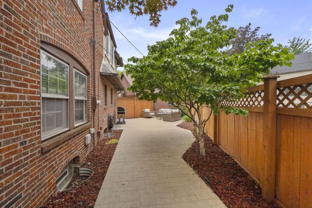 1872 Stanford Road, Columbus, OH 43212