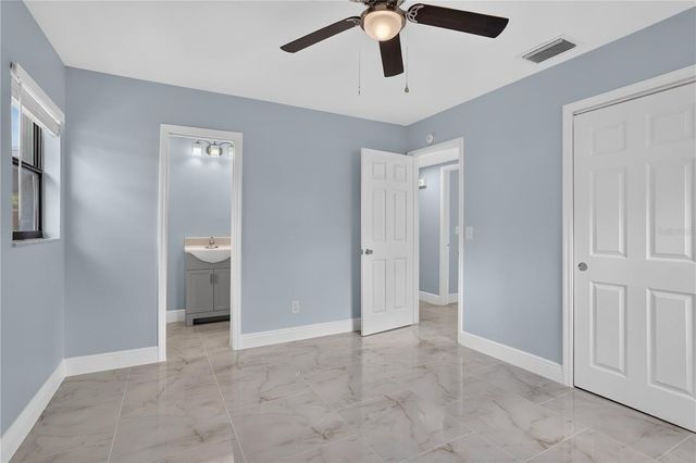 10405 N 22ND STREET, Tampa, FL 33612