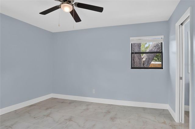10405 N 22ND STREET, Tampa, FL 33612