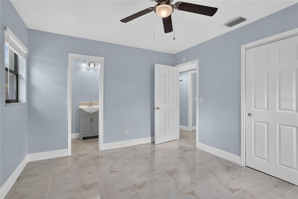 Image 14 of property listing at 10405 N 22ND STREET, Tampa, FL 33612