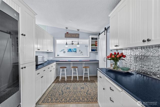 3963 Fischer Park Avenue NE, Bremerton, WA 98310