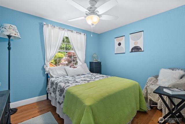 3963 Fischer Park Avenue NE, Bremerton, WA 98310