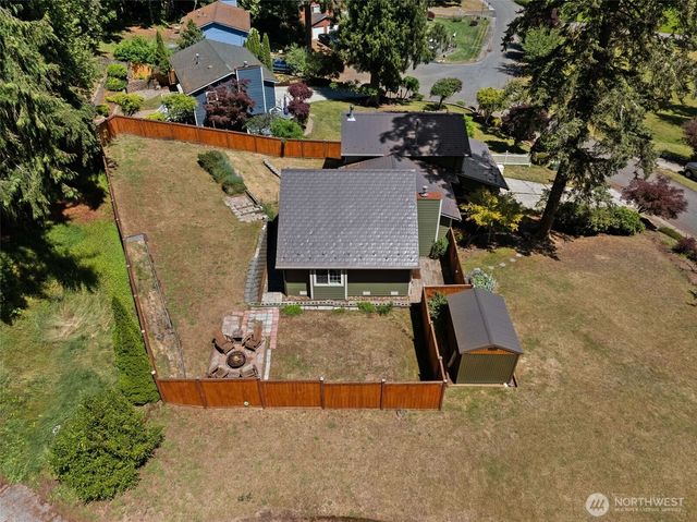 3963 Fischer Park Avenue NE, Bremerton, WA 98310