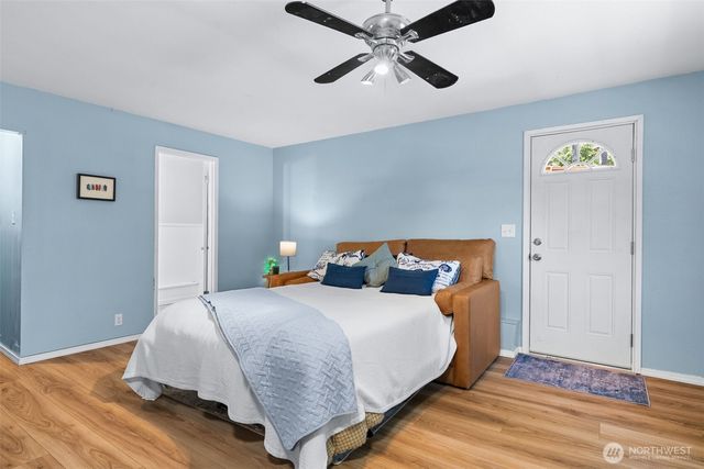 3963 Fischer Park Avenue NE, Bremerton, WA 98310