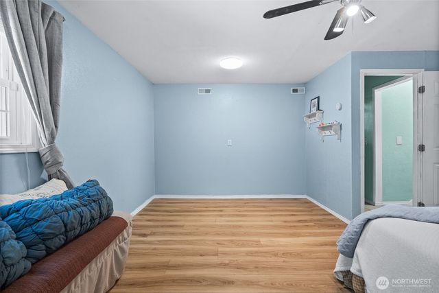 3963 Fischer Park Avenue NE, Bremerton, WA 98310