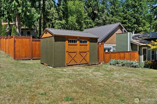 3963 Fischer Park Avenue NE, Bremerton, WA 98310