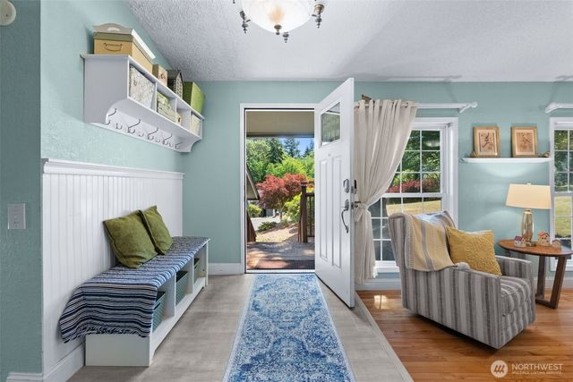 3963 Fischer Park Avenue NE, Bremerton, WA 98310