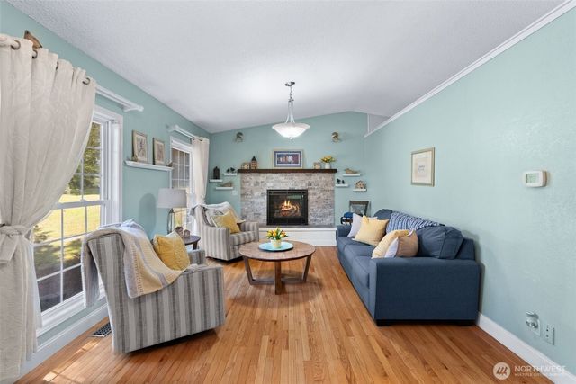 3963 Fischer Park Avenue NE, Bremerton, WA 98310