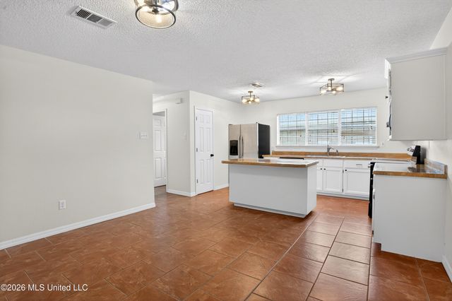 7832 Hilo Place, Diamondhead, MS 39525