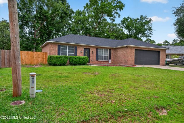 7832 Hilo Place, Diamondhead, MS 39525