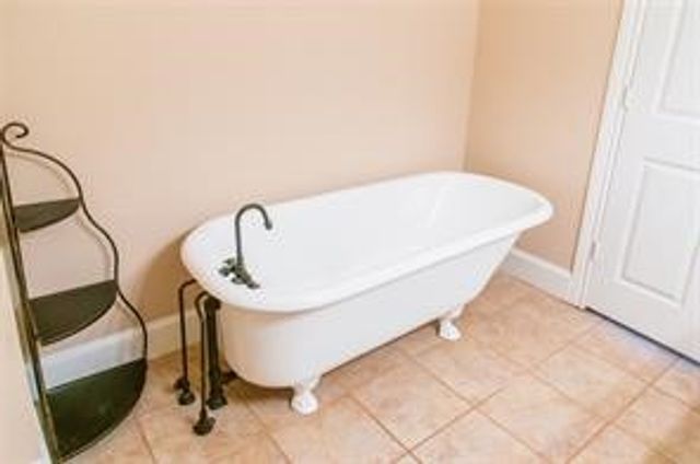 2208 Alston Avenue, Fort Worth, TX 76110