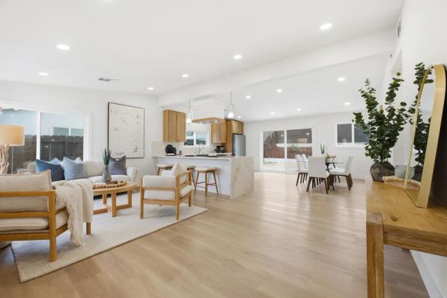 11329 Avenida Del Gato, San Diego, CA 92126