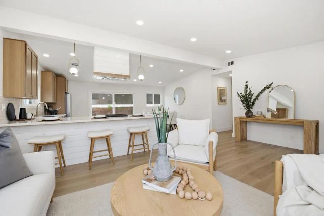 11329 Avenida Del Gato, San Diego, CA 92126