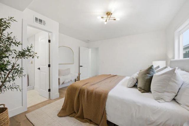 11329 Avenida Del Gato, San Diego, CA 92126