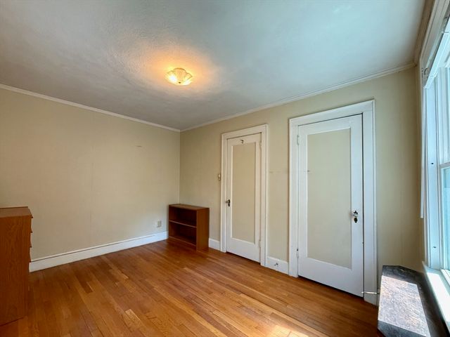 39 Hillside Rd, Northampton, MA 01060