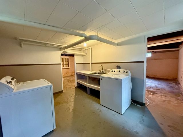 39 Hillside Rd, Northampton, MA 01060