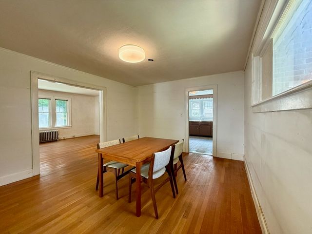 39 Hillside Rd, Northampton, MA 01060