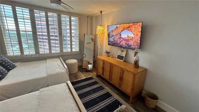 5161 Collins Ave 1012, Miami Beach, FL 33140