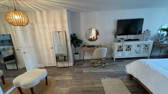 5161 Collins Ave 1012, Miami Beach, FL 33140