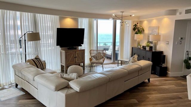 5161 Collins Ave 1012, Miami Beach, FL 33140