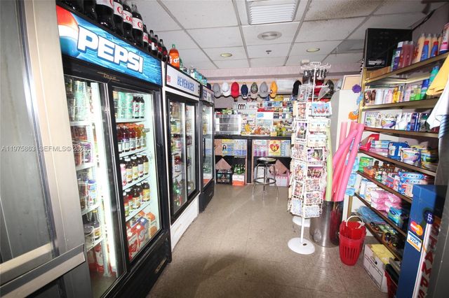 5161 Collins Ave 1012, Miami Beach, FL 33140