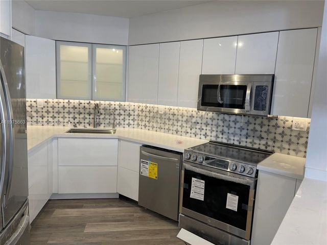 5161 Collins Ave 1012, Miami Beach, FL 33140