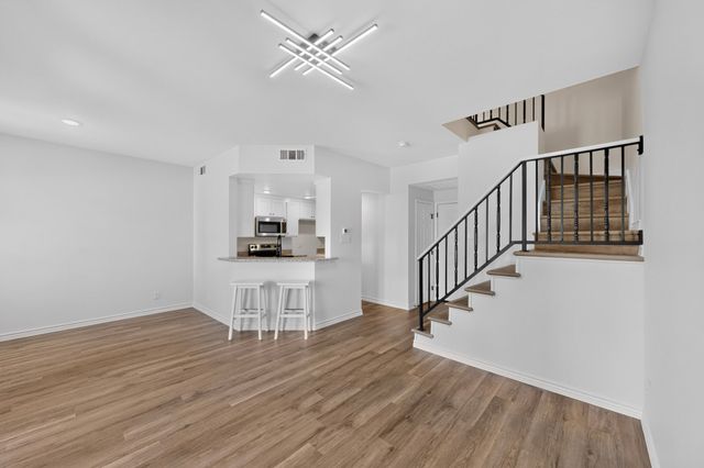 5325 Bent Tree Forest Drive 2214, Dallas, TX 75248