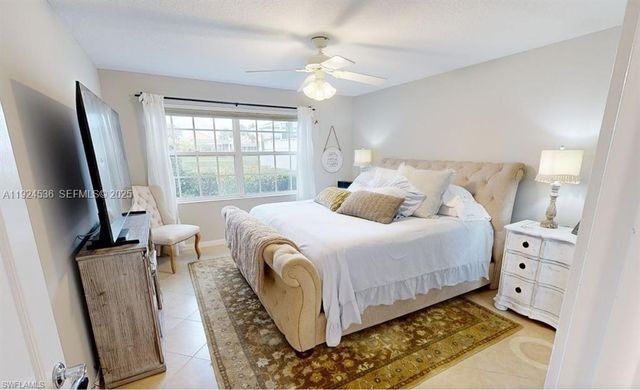 3144 Andorra CT, Naples, FL 34109