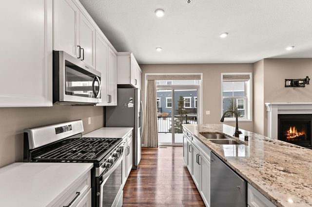 4311 Corn Silk Lane, Woodbury, MN 55129