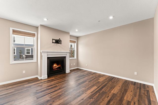 4311 Corn Silk Lane, Woodbury, MN 55129