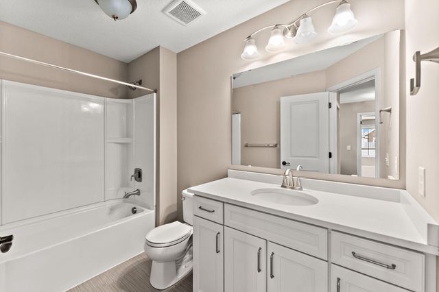 4311 Corn Silk Lane, Woodbury, MN 55129