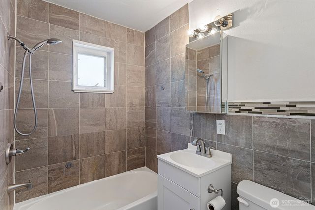 8414 47th Ave S Avenue S, Seattle, WA 98118