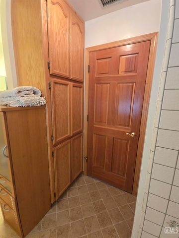 3404 Seclusion, Lake Isabella, CA 93240