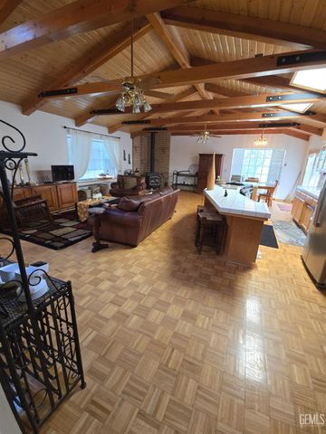 3404 Seclusion, Lake Isabella, CA 93240