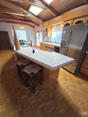 3404 Seclusion, Lake Isabella, CA 93240