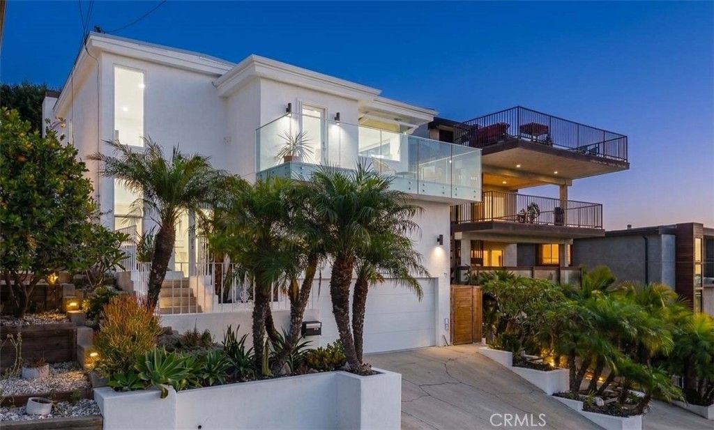 2076 Stanley Avenue, Signal Hill, CA 90755 — exterior