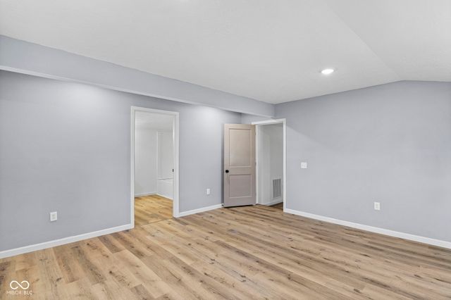 285 S Oak Street, Austin, IN 47102