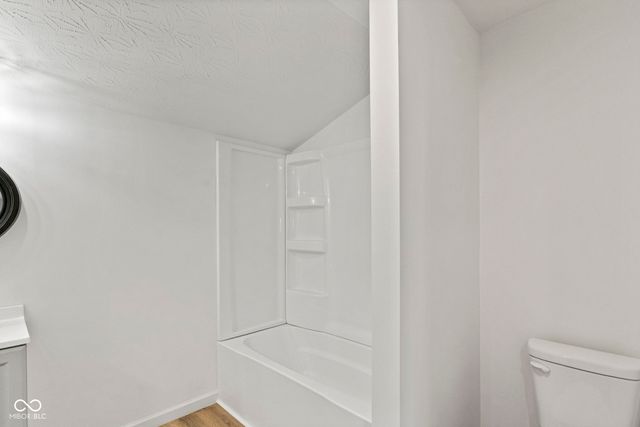 285 S Oak Street, Austin, IN 47102