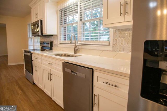 503 Satilla Church Road, Baxley, GA 31513