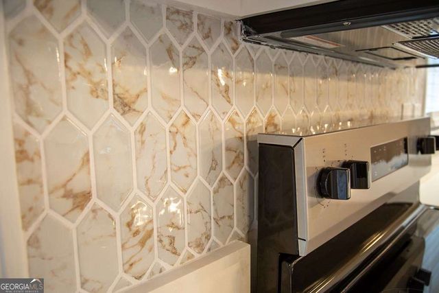 503 Satilla Church Road, Baxley, GA 31513