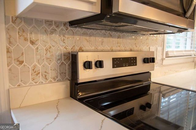 503 Satilla Church Road, Baxley, GA 31513