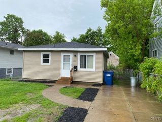 138 West Lynhurst Avenue, Syracuse, NY 13205