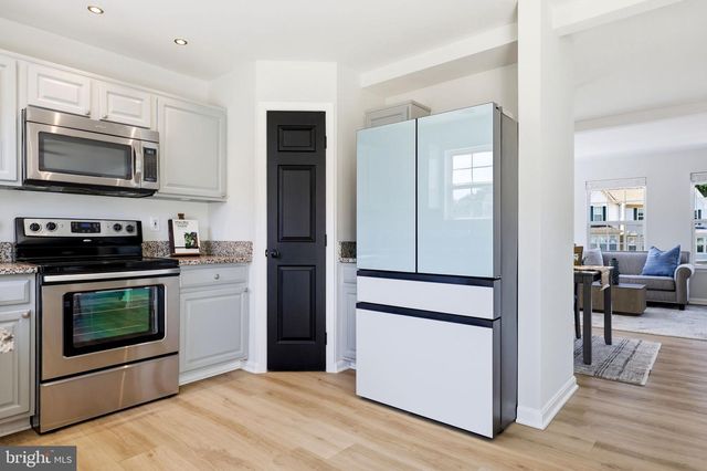 7011 VILLAGE STREAM PL, Gainesville, VA 20155